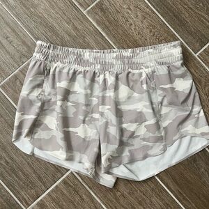 Athleta hustle short, 3 “ color: Gray camo. Size medium.